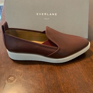 Italian leather loafers. Color: Oxblood